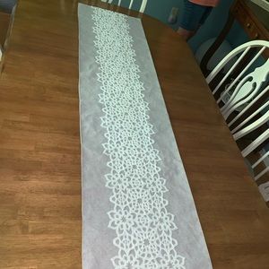 Table Runner